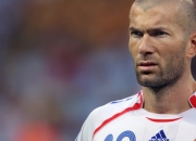 开云体育中国-利拉德彻底打爆防线，公牛淘汰赛过关新疆队，一场跨越时空的篮球对决