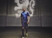 开云APP-跨越时空的决胜者，从广东压哨绝杀到德罗赞德甲封神，体育精神的无界共鸣