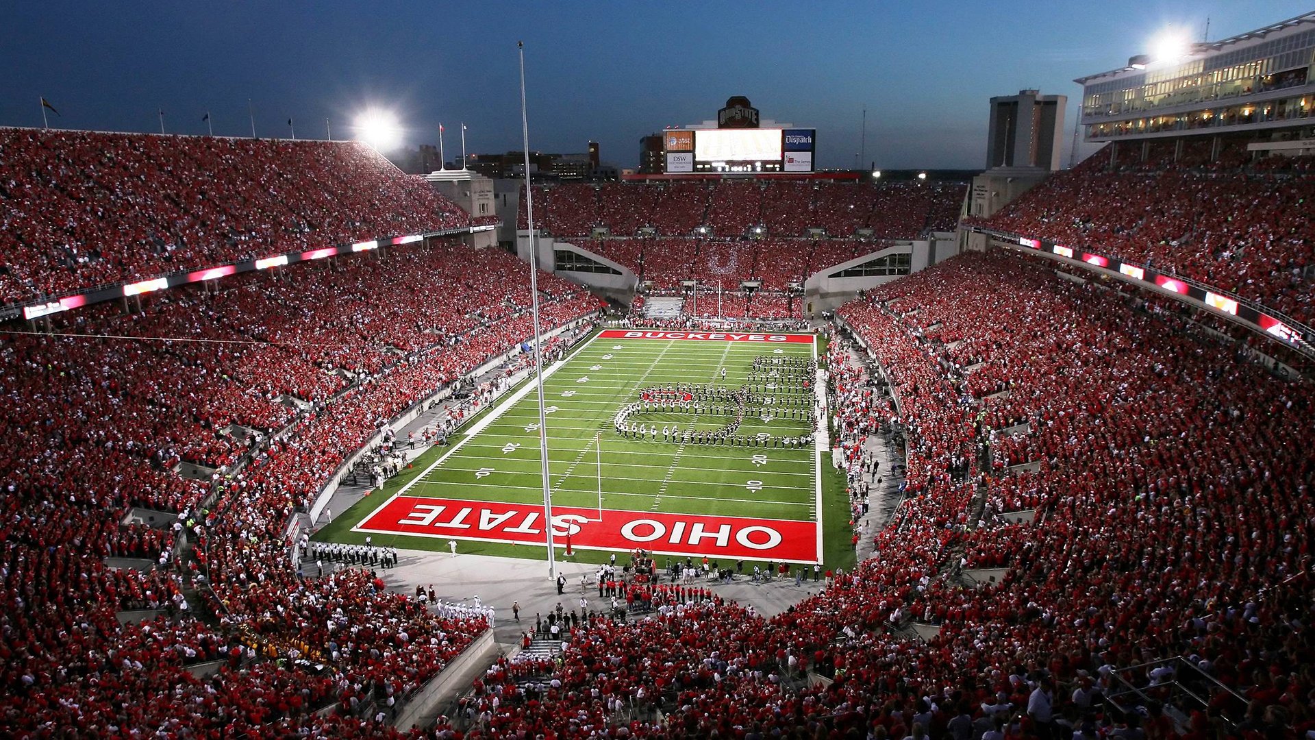 切特·霍姆格伦，用节奏的丝线，缝合马刺与黄蜂的胜负