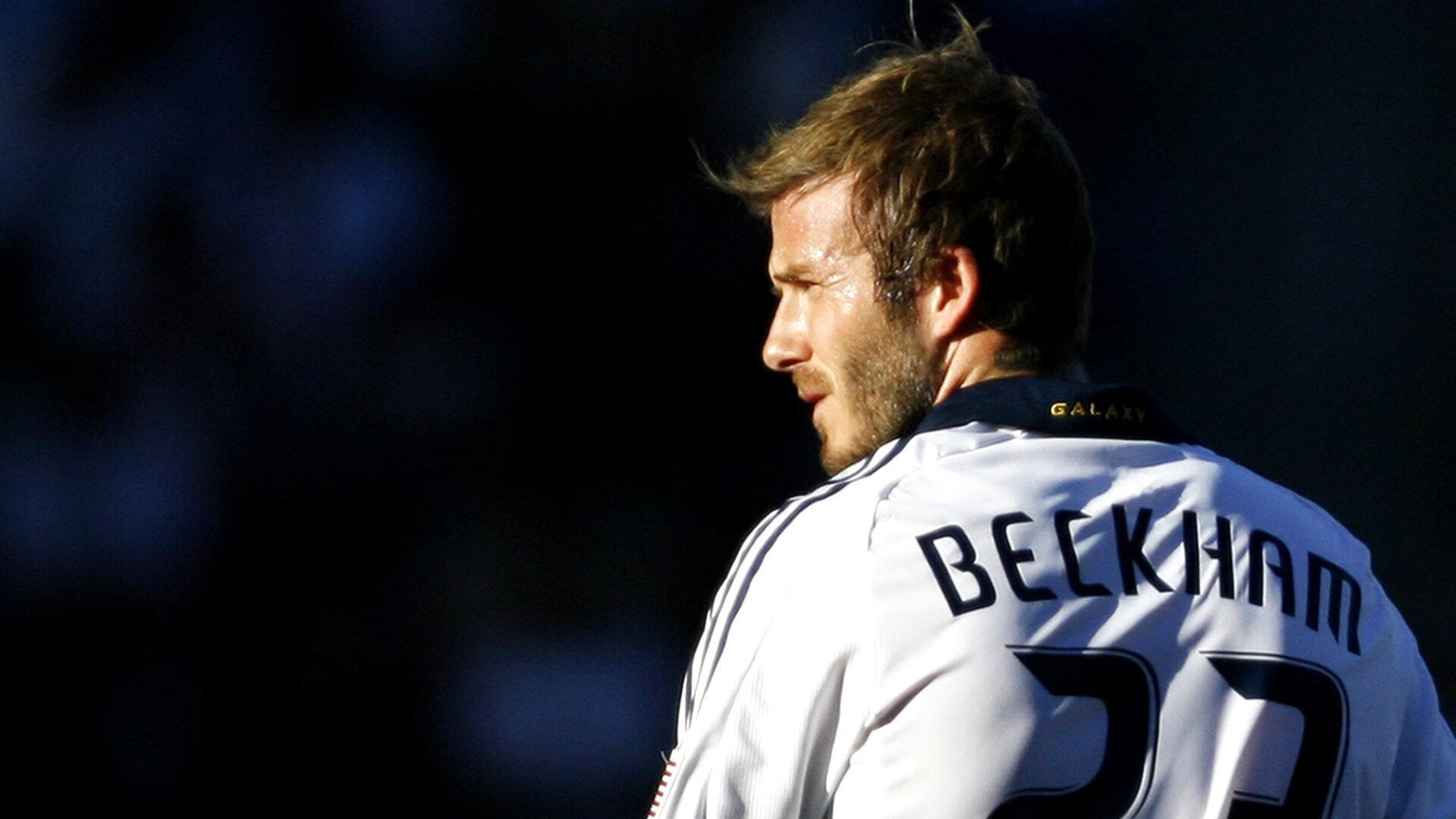 雄鹿淘汰赛惊险过关雷霆，戈贝尔末节统治力诠释关键先生真义